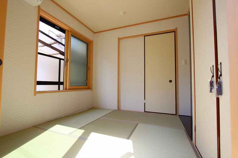 Other room space. There is also a Japanese-style room is on the first floor. 