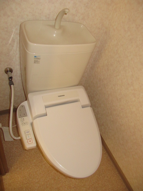 Toilet. Warm water washing toilet seat ※ It will be the same type of room image.