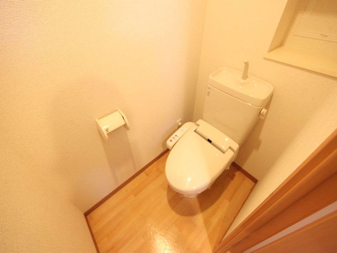 Toilet. bus ・ Restroom Warm water washing heating toilet seat