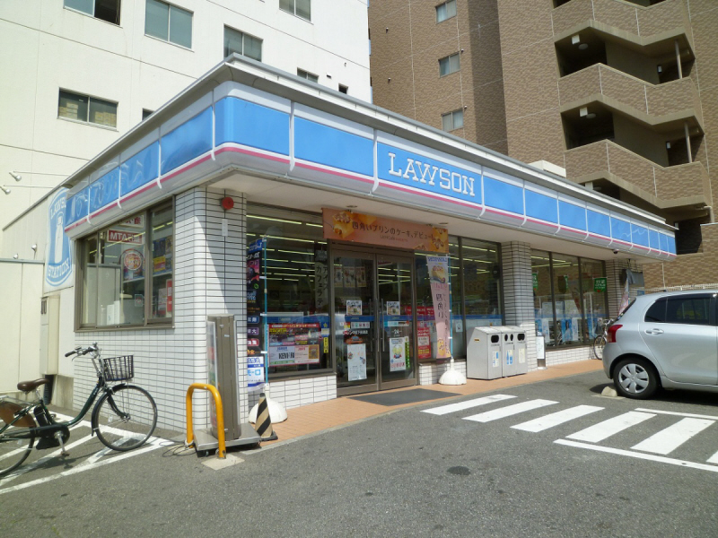 Convenience store. 87m to Naka-ku, under Maezu store Lawson (convenience store)