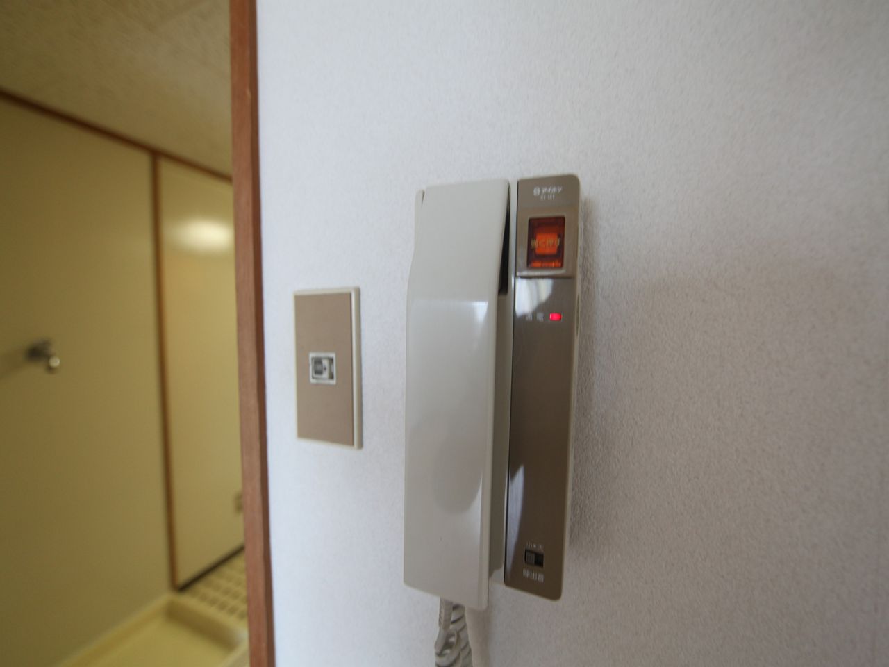 Security. Intercom equipped