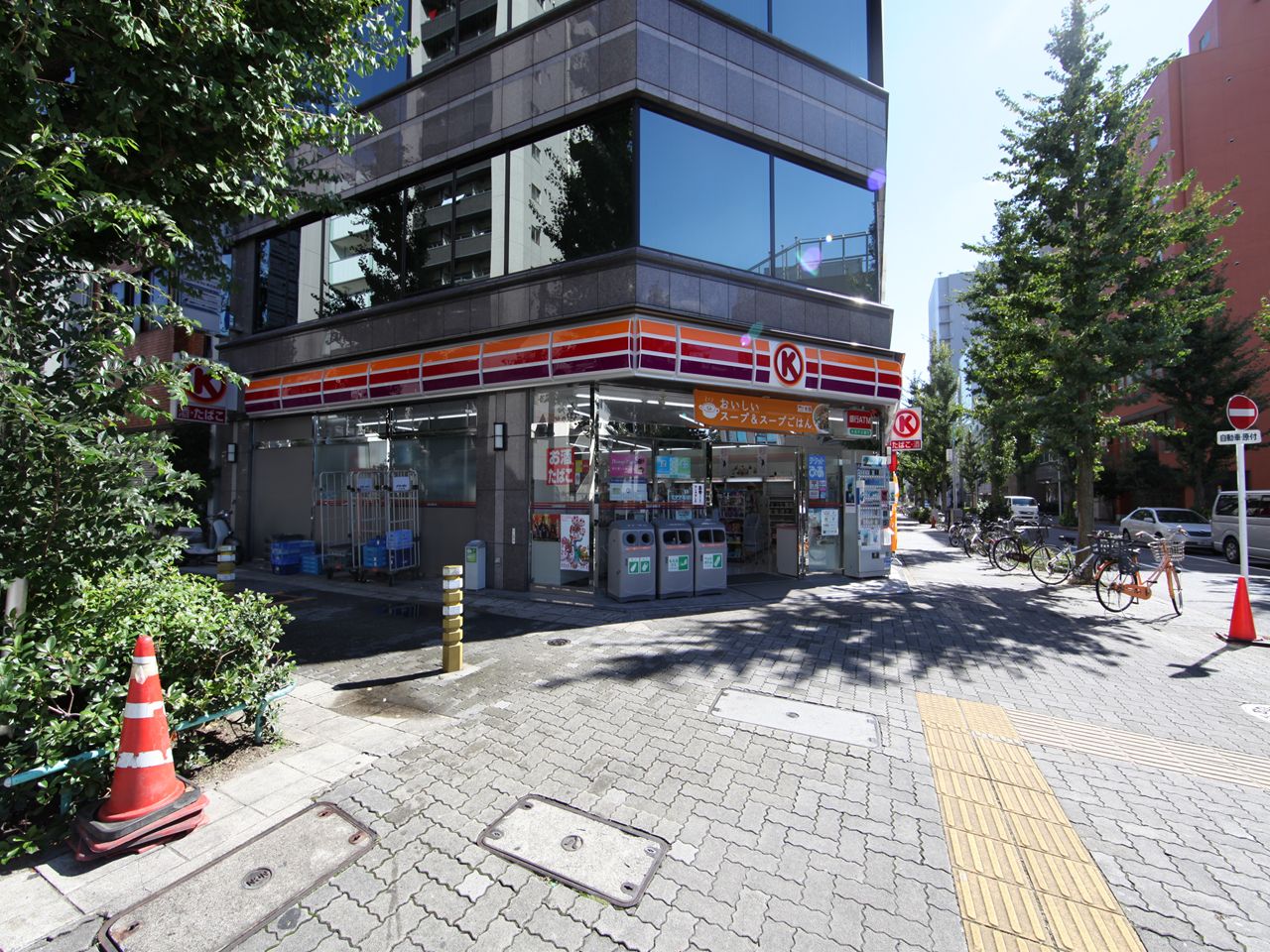 Convenience store. Circle K Marunouchi Shichiken cho Tsuten (convenience store) up to 55m