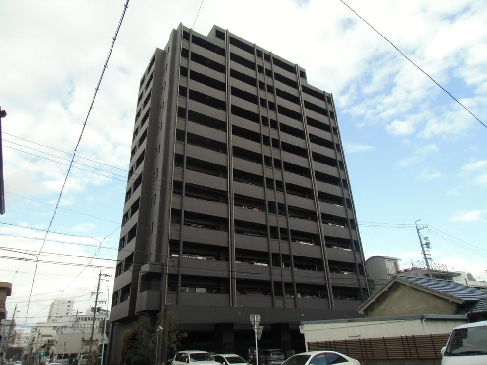 Local appearance photo. Local (12 May 2013) Shooting