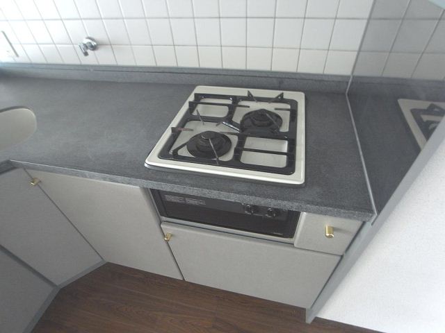 Kitchen. Efficiency up with two-burner stove