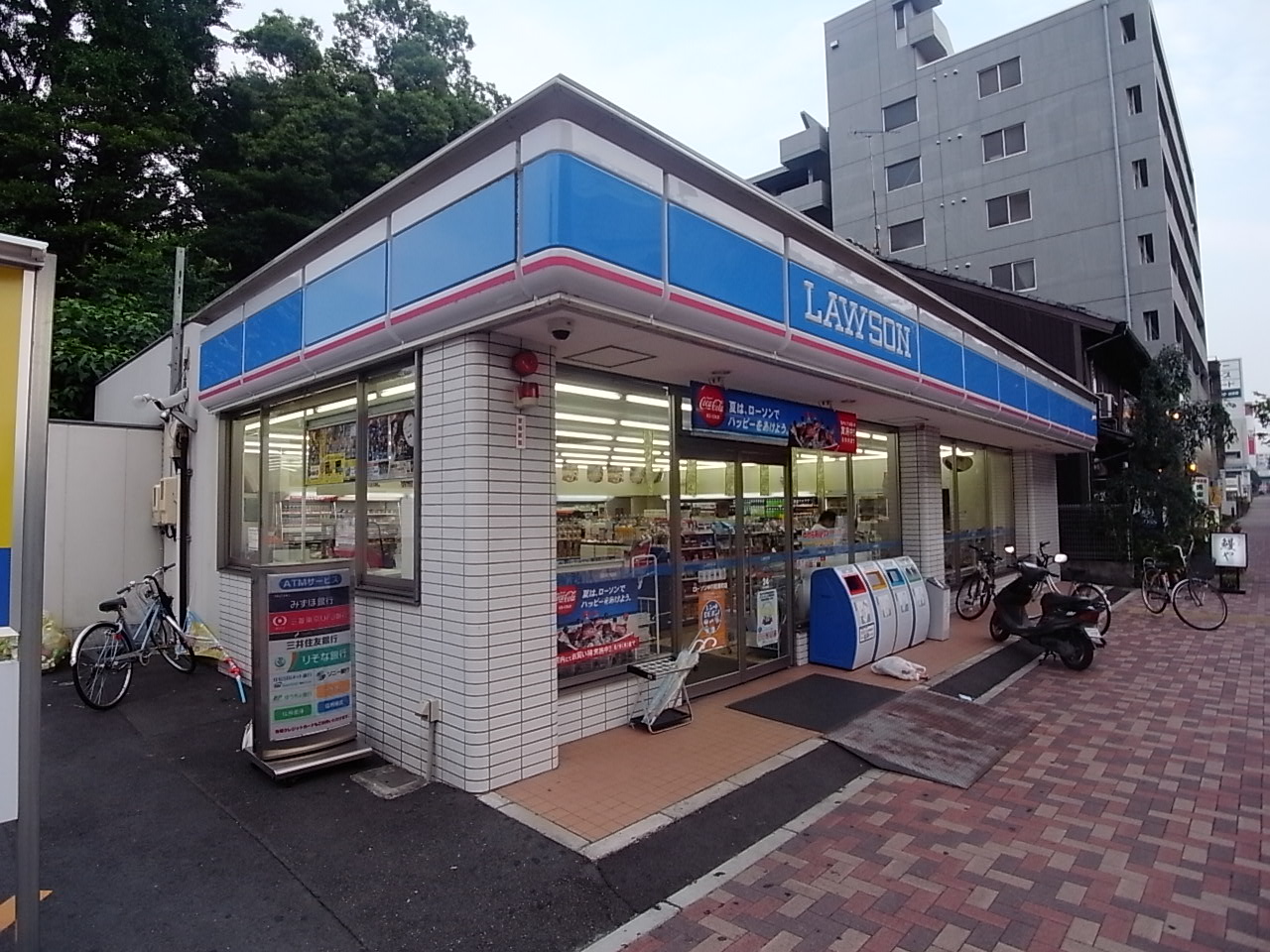 Convenience store. 160m until Lawson Nakagawa Matsushige-cho store (convenience store)