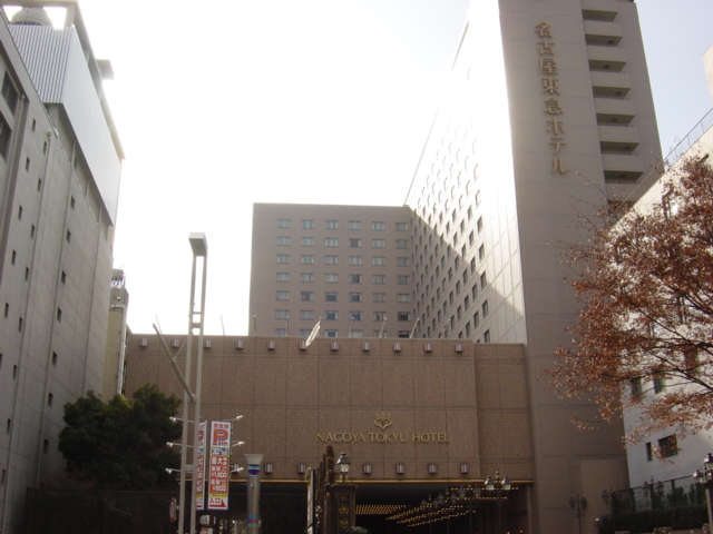 Other. Tokyu 400m to the hotel (Other)