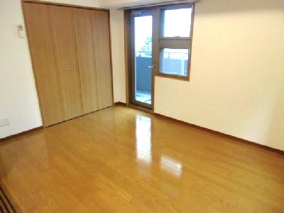 Other room space. Flooring