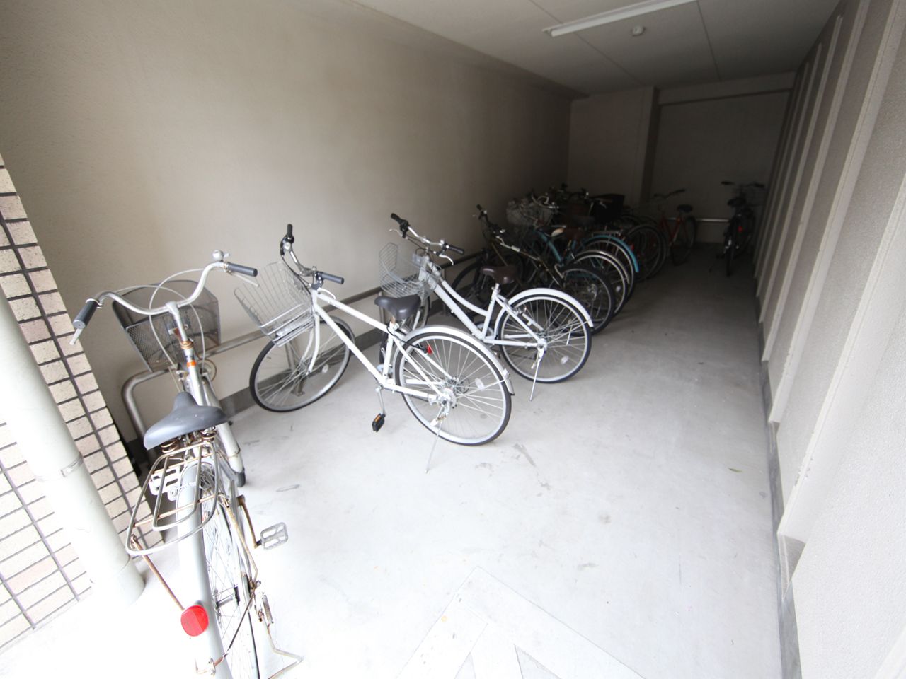 Other common areas. Bicycle Covered