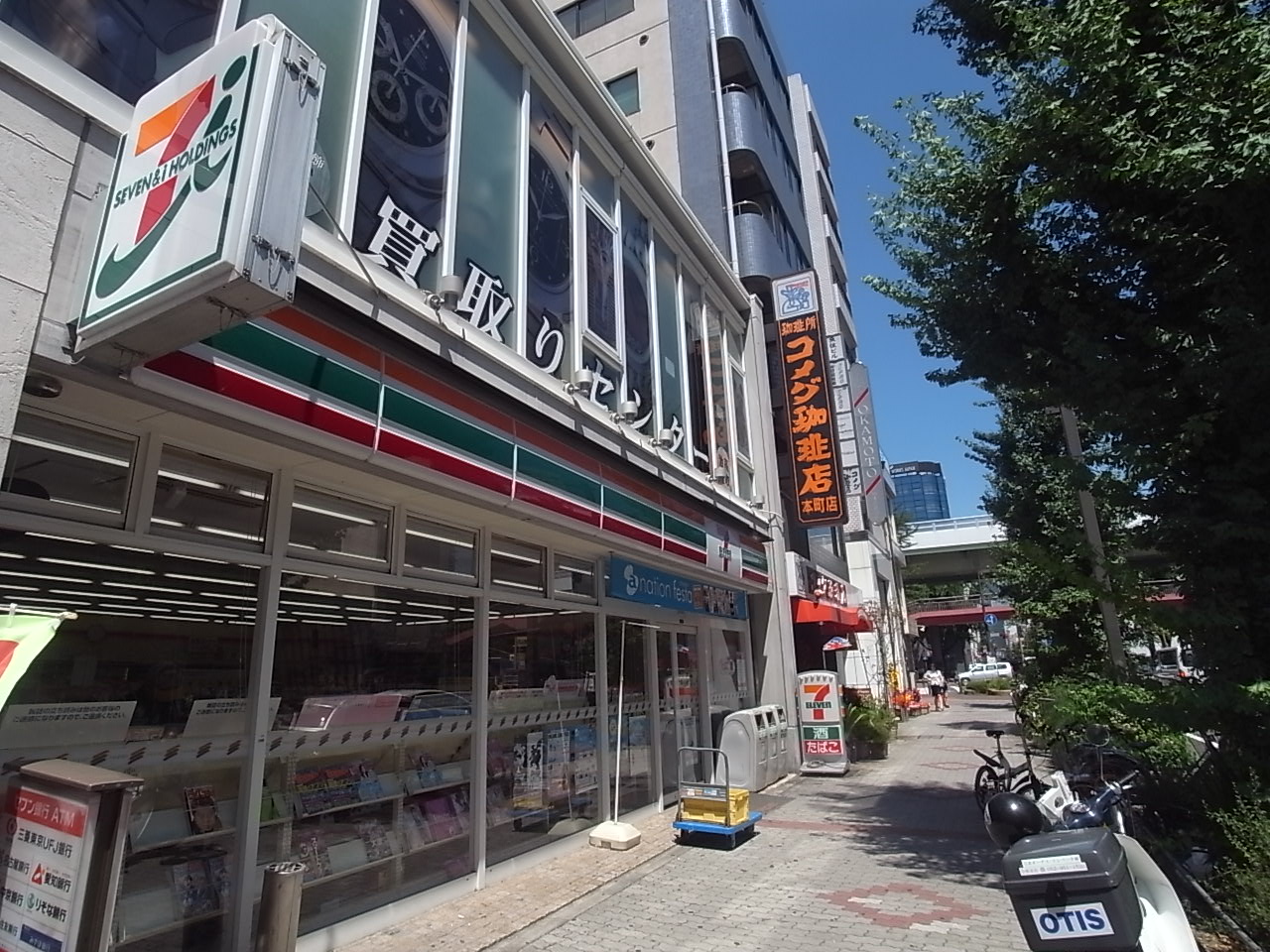 Convenience store. Seven-Eleven Nagoya Osu 2-chome up (convenience store) 77m