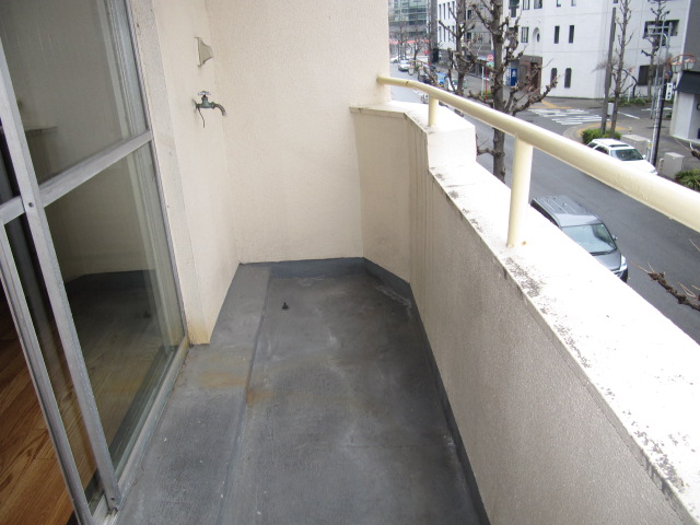 Balcony. South toward veranda