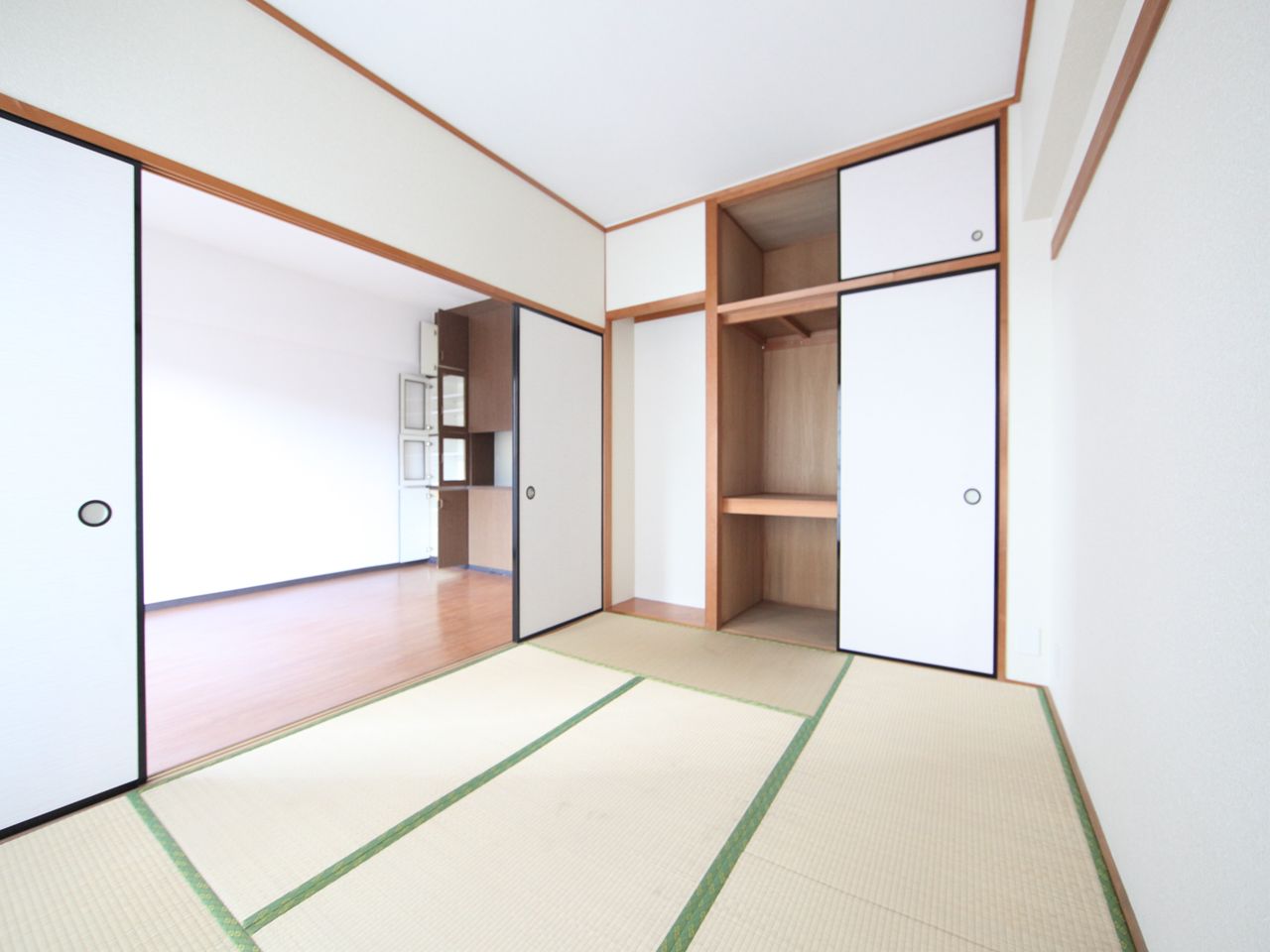 Other room space. Japanese-style room 6 quires With closet (storage enhancement)