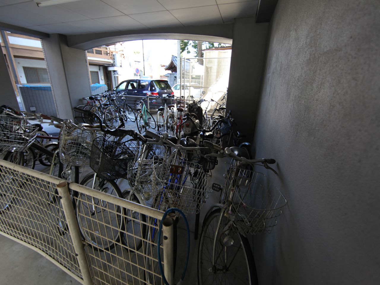 Other common areas. Bicycle equipped