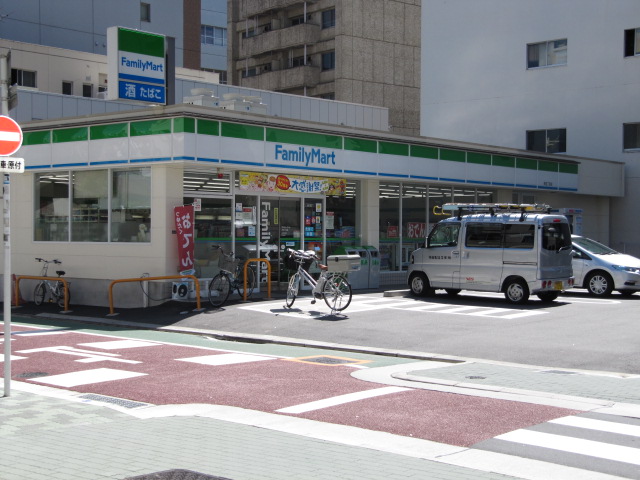 Convenience store. 119m to Family Mart (convenience store)