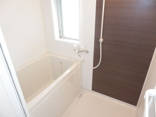 Bath. Bright bathroom. You can also ventilation in the window of the bathroom! 