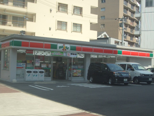 Convenience store. Thanks Nagoya Higashi Betsuin store up (convenience store) 554m