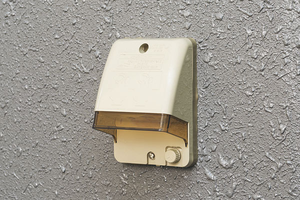balcony ・ terrace ・ Private garden.  [Waterproof outlet] Christmas illuminations production and cleaning, etc., Convenient waterproof outlet has been installed that can correspond to when the power is needed on the balcony (same specifications)