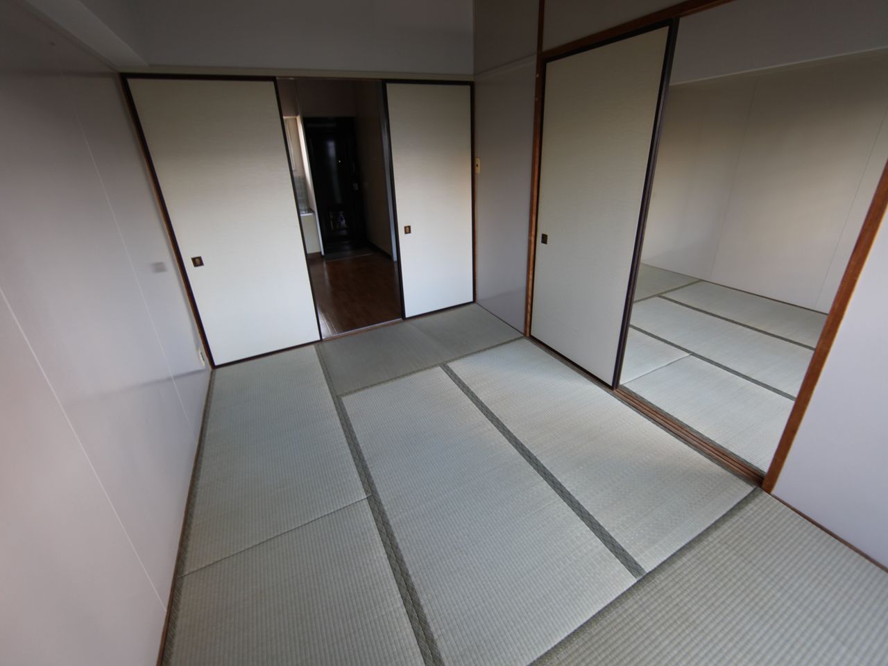 Living and room. Japanese-style room 6 tatami × Japanese-style room 6 quires