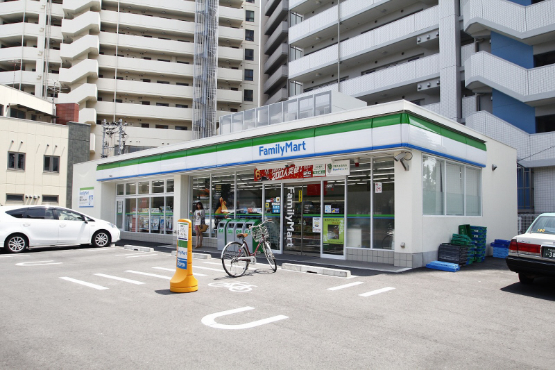 Convenience store. FamilyMart Chihaya store up (convenience store) 480m