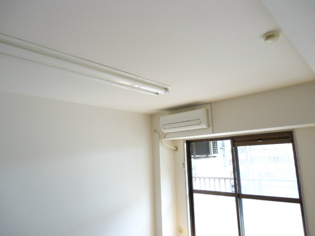 Other Equipment. illumination ・ Air conditioning