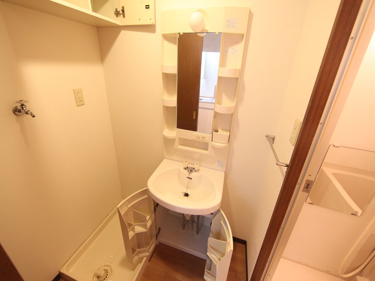 Washroom. Dressing room Separate vanity Indoor Laundry Storage