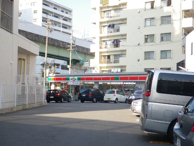 Convenience store. Thanks Nagoya Higashi Betsuin store up (convenience store) 154m