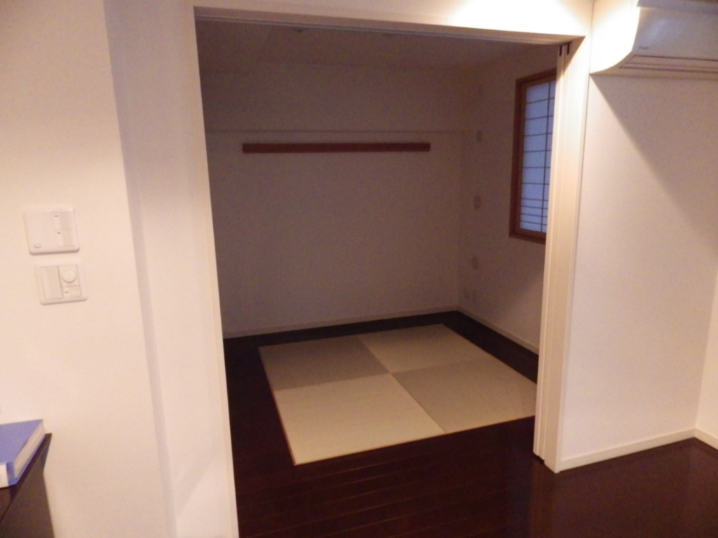 Other. Unwind in the tatami room