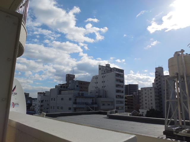 View photos from the dwelling unit.  ■ View from the room (December 2013 shooting)