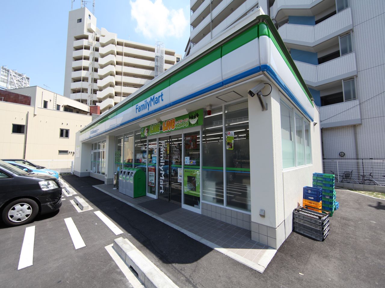 Convenience store. 25m to FamilyMart Chihaya store (convenience store)