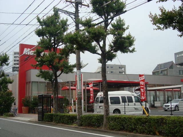Shopping centre. Matsuzakaya 130m until the store (shopping center)