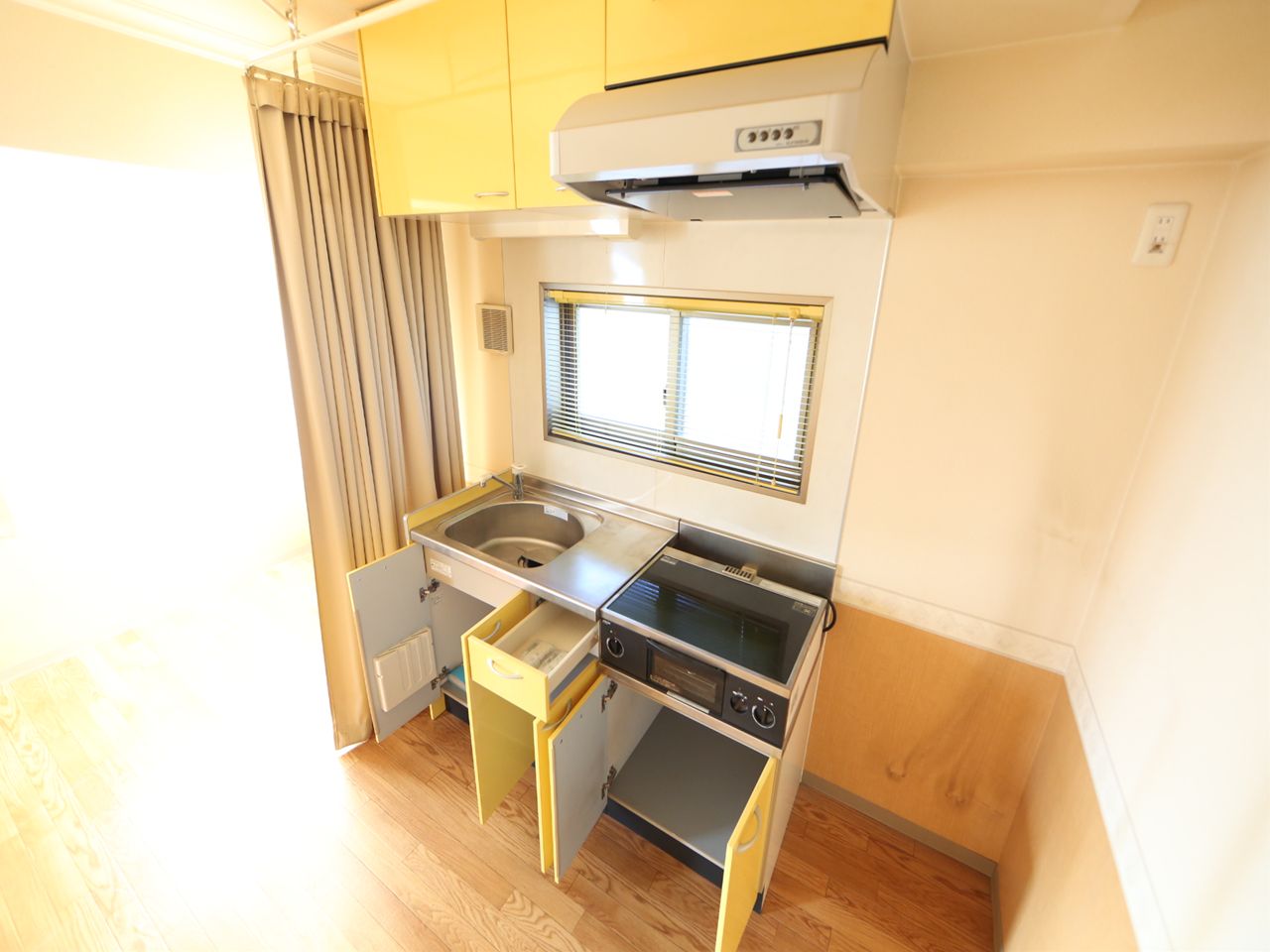 Kitchen. System Kitchen (IH2 burner stove ・ With grill)