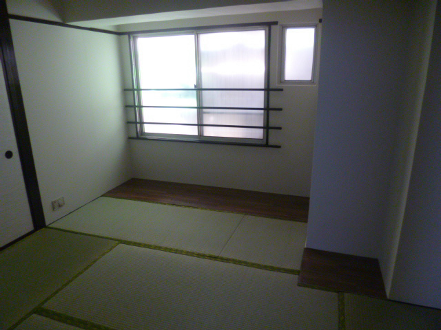Other room space. Madozuke to Japanese-style room