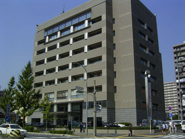 Police station ・ Police box. Medium police station (police station ・ Until alternating) 780m