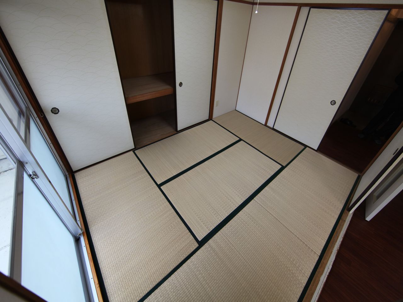 Living and room. Japanese-style room 6 quires Closet has been enhanced