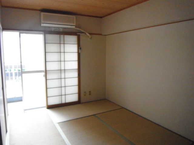 Living and room. Japanese-style room 1