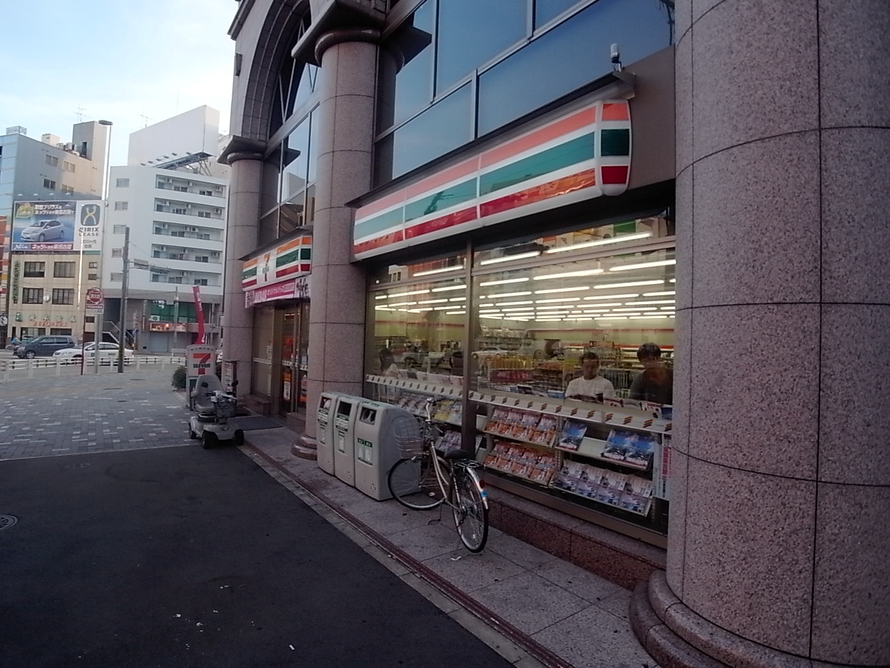 Convenience store. Seven-Eleven Nagoya Aoi 3-chome up (convenience store) 216m