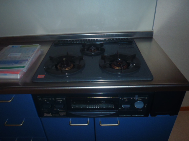 Kitchen. 2 lot gas stoves