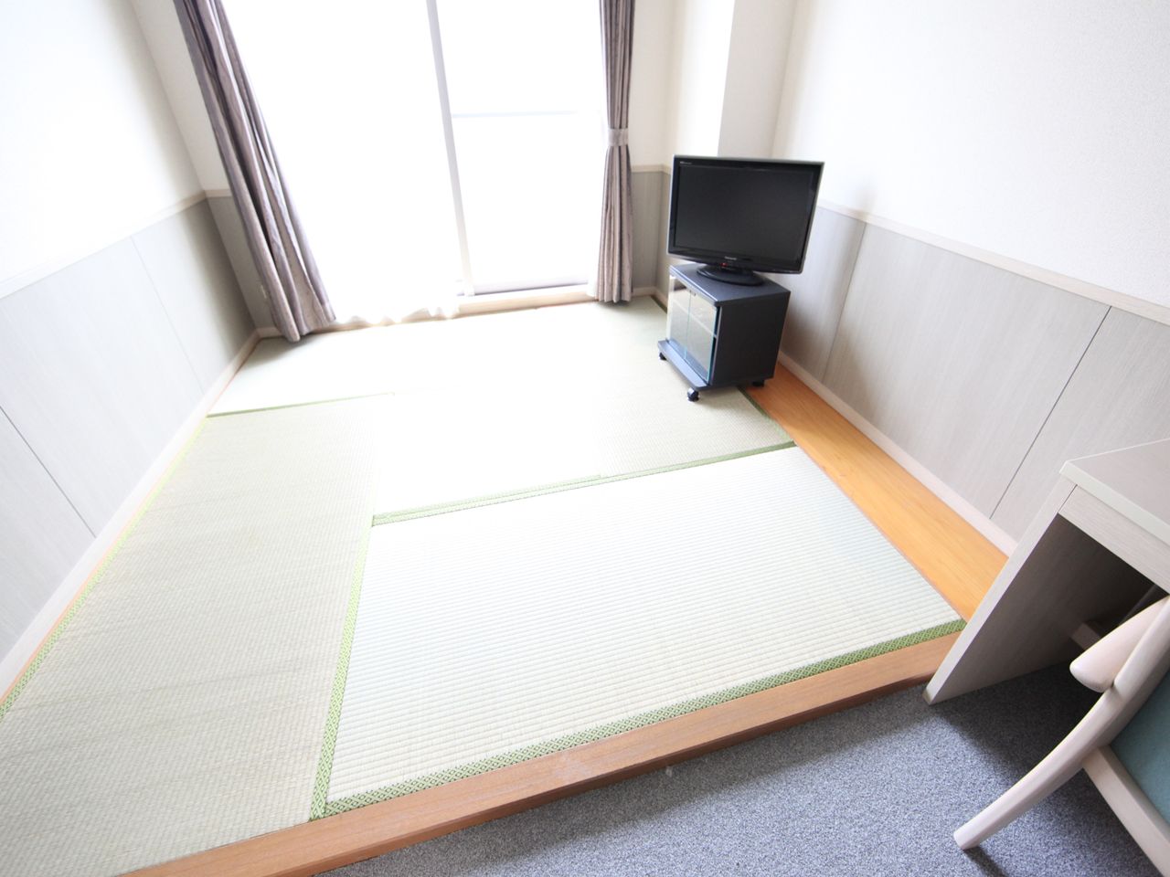 Other room space. Japanese-style room 4.5 Pledge You can relax slowly