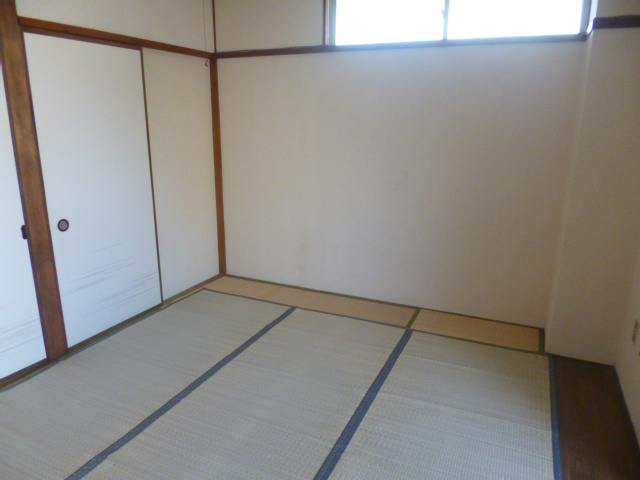 Living and room. Japanese-style room 6 quires