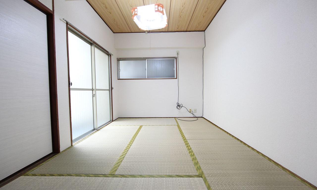 Other room space. Japanese-style room 6 quires You can furniture consumer electronics available