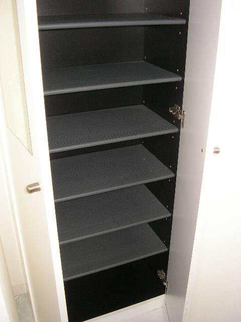 Entrance. Cupboard