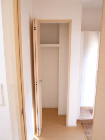 Entrance. Entrance storage (photo image)