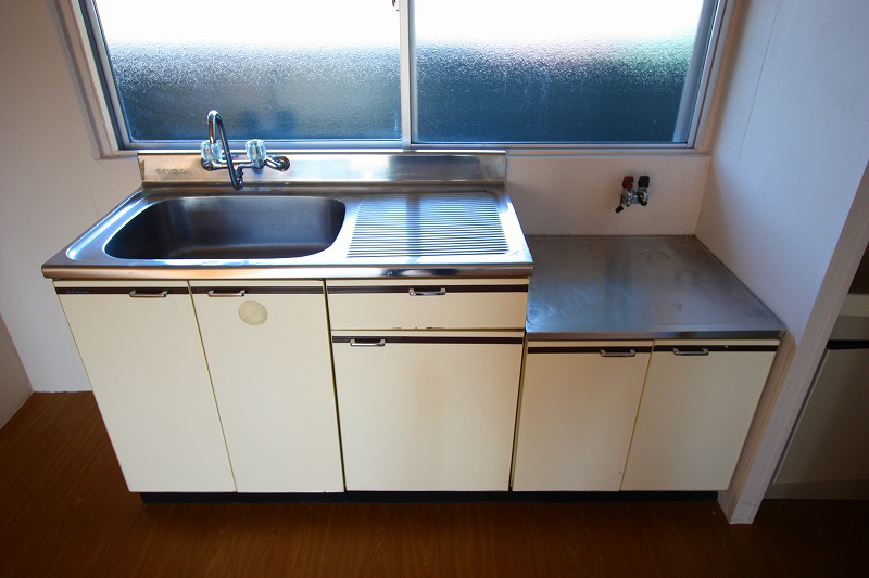 Kitchen. Spacious kitchen