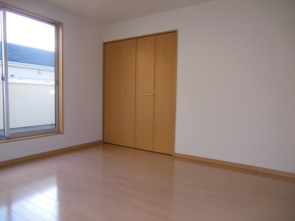 Non-living room. ◇ Western-style ◇  Bright Western-style in the south  All room storage