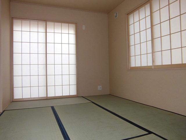 Non-living room. First floor Japanese-style room ◎