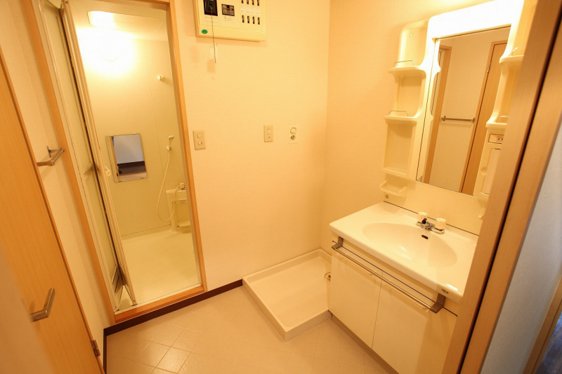 Washroom. It is a photograph of another in Room