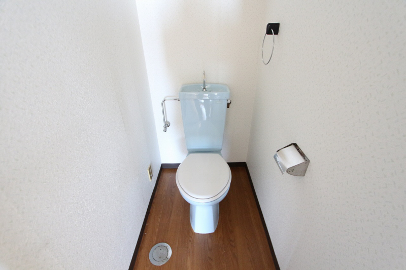 Toilet.  ※ When shooting under renovation