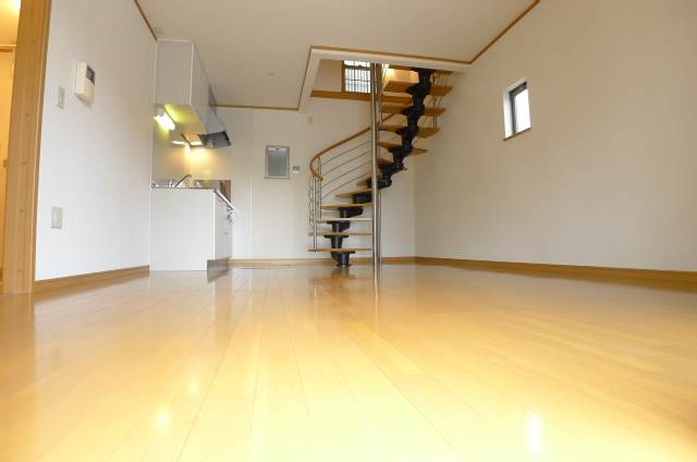 Living and room. Luxurious with a fashionable Narasen stairs!