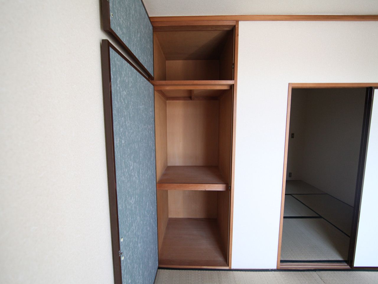 Receipt. Storage 2 (Japanese-style room 6.0 quires)