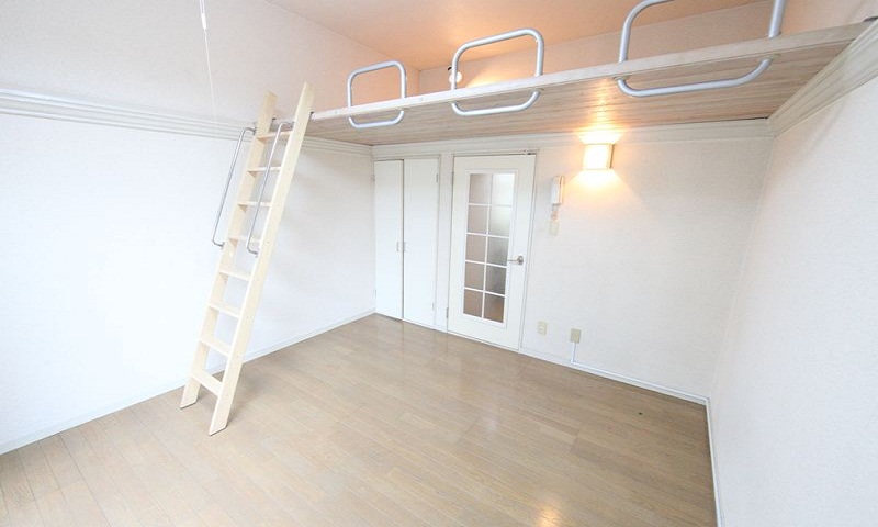 Other room space. Western-style 6 Pledge With loft