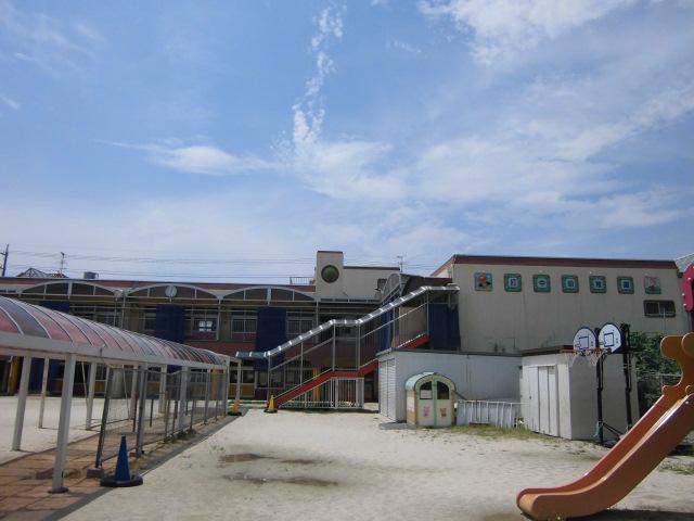 kindergarten ・ Nursery. Dachu 90m to kindergarten